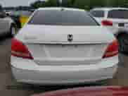 2013 Hyundai Equus Signature z VIN KMHGH4JH5DU071711, wystawiony jako Copart lot #67933765 z przebiegiem Nie podano mil oraz Czysty tytuł • Clean title. Historia ofert i sprzedaży dostępna na DreamBid. Obrazek 6.