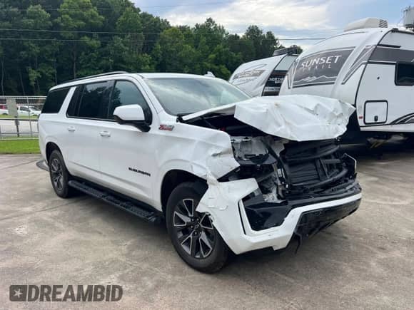 2022 Chevrolet Suburban Z71 с VIN 1GNSKDKD6NR150067, выставлен на аукционе Copart как лот 67710185 с пробегом 73 416 миль миль и Чистый • Clean title. История ставок и продаж доступна на DreamBid. Изображение 1.