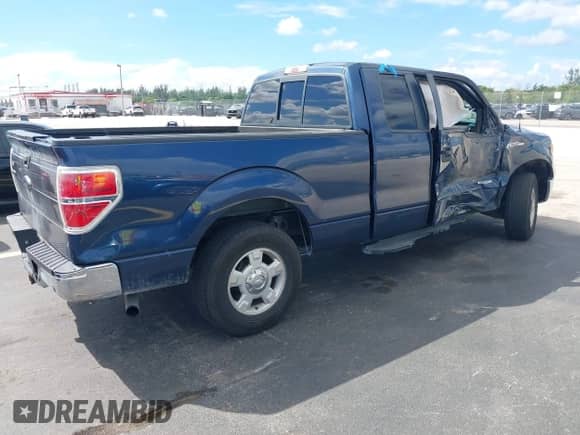 2013 Ford F-150 XL z VIN 1FTFX1CT8DFB46473, wystawiony jako IAAI lot #43378371 z przebiegiem 223 253 mil mil oraz . Historia ofert i sprzedaży dostępna na DreamBid. Obrazek 4.