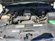 2000 Chevrolet Tahoe LS z VIN 1GNEC13T9YJ110955, wystawiony jako Copart lot #49622965 z przebiegiem 93 475 mil mil oraz Czysty tytuł • Clean title. Historia ofert i sprzedaży dostępna na DreamBid. Obrazek 12.