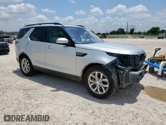 2019 Land Rover Discovery SE with VIN SALRG2RV4K2401063, listed as a Copart auction lot 64688375 with 151,253 mi miles and Salvage title. Bid and sale history available at DreamBid. Image 4.