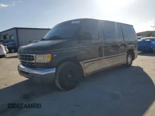 2000 Ford Econoline Cargo Recreational with VIN 1FDRE14W9YHA11634, listed as a Copart auction lot 77000094 with 217,831 mi miles and Salvage title. Bid and sale history available at DreamBid. Image 1.