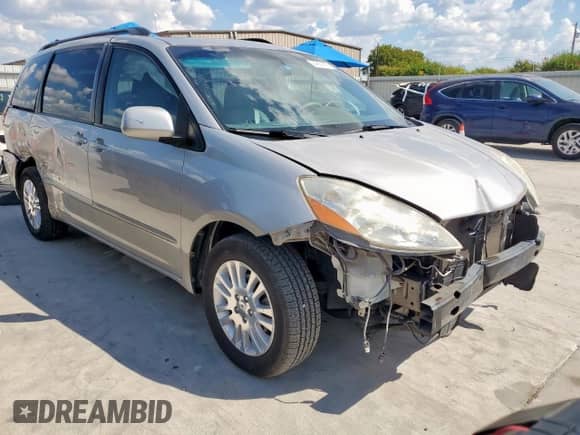 2010 Toyota Sienna XLE с VIN 5TDYK4CC9AS342491, выставлен на аукционе Copart как лот 84887455 с пробегом 241 451 миль миль и Списание • Salvage title. История ставок и продаж доступна на DreamBid. Изображение 4.