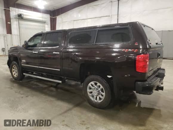 2019 Chevrolet Silverado 3500HD High Country with VIN 1GC4KYEY3KF166649, listed as a Copart auction lot 85492684 with 113,298 mi miles and Salvage title. Bid and sale history available at DreamBid. Image 2.