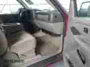 2005 Chevrolet Tahoe LS с VIN 1GNEC13V35R103563, выставлен на аукционе IAAI как лот 42645990 с пробегом 319 891 миль миль и . История ставок и продаж доступна на DreamBid. Изображение 5.