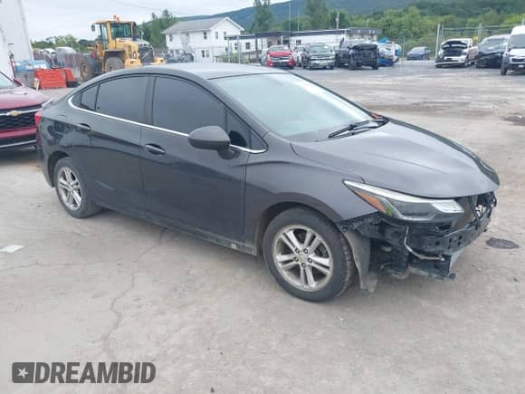 2016 Chevrolet Cruze LT z VIN 1G1BE5SM3G7299601, wystawiony jako IAAI lot #42980862 z przebiegiem 170 195 mil mil oraz . Historia ofert i sprzedaży dostępna na DreamBid. Obrazek 1.
