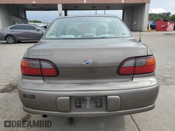 2000 Chevrolet Malibu с VIN 1G1ND52J2Y6144311, выставлен на аукционе Copart как лот 72964484 с пробегом 240 291 миль миль и Списание • Salvage title. История ставок и продаж доступна на DreamBid. Изображение 6.