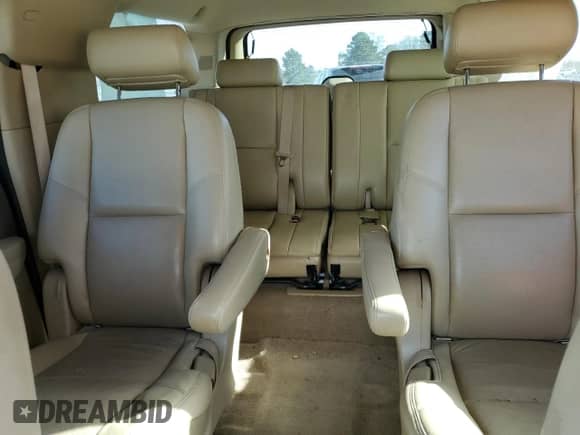 2010 Chevrolet Suburban LTZ с VIN 1GNUCKE03AR279509, выставлен на аукционе Copart как лот 58542045 с пробегом 255 821 миль миль и Списание • Salvage title. История ставок и продаж доступна на DreamBid. Изображение 10.