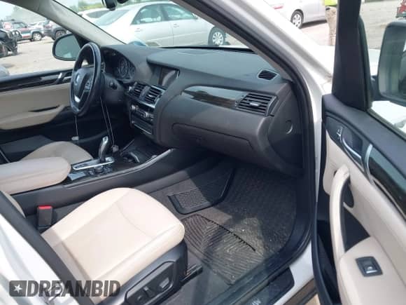 2015 BMW X3 sDrive28i with VIN 5UXWZ7C53F0M83118, listed as a IAAI auction lot 42656434 with 123,829 mi miles and . Bid and sale history available at DreamBid. Image 5.