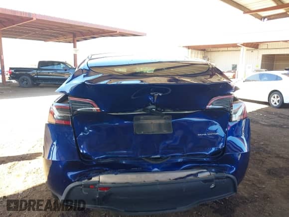 2023 Tesla Model Y Long Range с VIN 7SAYGDEE2PA135339, выставлен на аукционе IAAI как лот 43162574 с пробегом 13 900 миль миль и . История ставок и продаж доступна на DreamBid. Изображение 6.