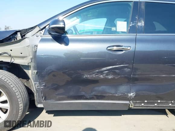 2020 Kia Sorento L with VIN 5XYPG4A38LG626825, listed as a IAAI auction lot 42894083 with 60,279 mi miles and . Bid and sale history available at DreamBid. Image 18.