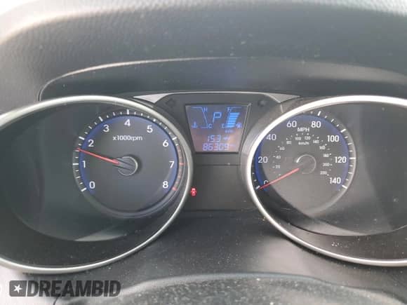 2011 Hyundai Tucson Limited с VIN KM8JU3AC2BU296505, выставлен на аукционе Copart как лот 71511385 с пробегом 86 309 миль миль и Списание • Salvage title. История ставок и продаж доступна на DreamBid. Изображение 9.