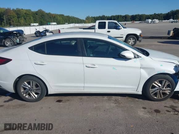 2020 Hyundai Elantra SEL z VIN 5NPD84LFXLH512650, wystawiony jako IAAI lot #43410928 z przebiegiem 81 785 mil mil oraz . Historia ofert i sprzedaży dostępna na DreamBid. Obrazek 13.