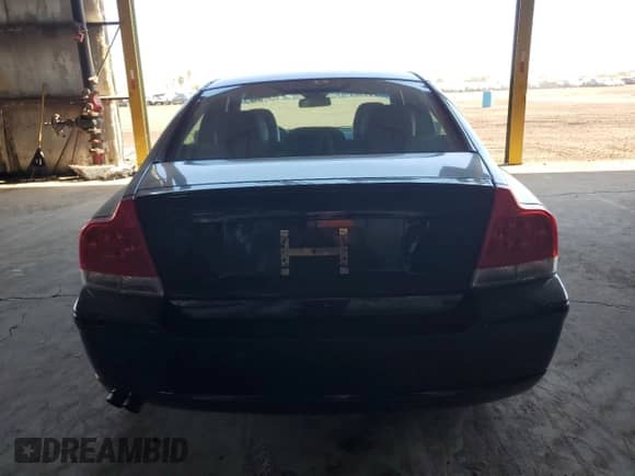 2006 Volvo S60 2.5L Turbo R с VIN YV1RH527562525280, выставлен на аукционе Copart как лот 78812404 с пробегом 172 977 миль миль и Списание • Salvage title. История ставок и продаж доступна на DreamBid. Изображение 6.