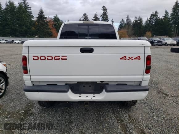 1998 Dodge 2500 with VIN 1B7KF23WXWJ161994, listed as a Copart auction lot 80284344 with 81,505 mi miles and Clean title. Bid and sale history available at DreamBid. Image 6.