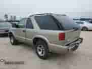2000 Chevrolet Blazer LS с VIN 1GNCS18W9YK156194, выставлен на аукционе Copart как лот 45584375 с пробегом 90 327 миль миль и Чистый • Clean title. История ставок и продаж доступна на DreamBid. Изображение 2.