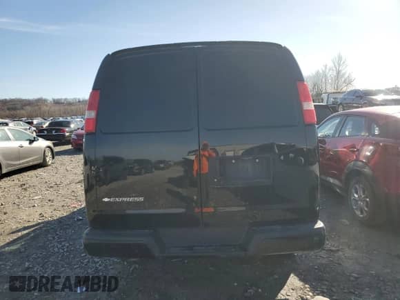 2017 Chevrolet Express Cargo с VIN 1GCWGAFF9H1155823, выставлен на аукционе Copart как лот 84609724 с пробегом Не указан миль и Списание • Salvage title. История ставок и продаж доступна на DreamBid. Изображение 6.