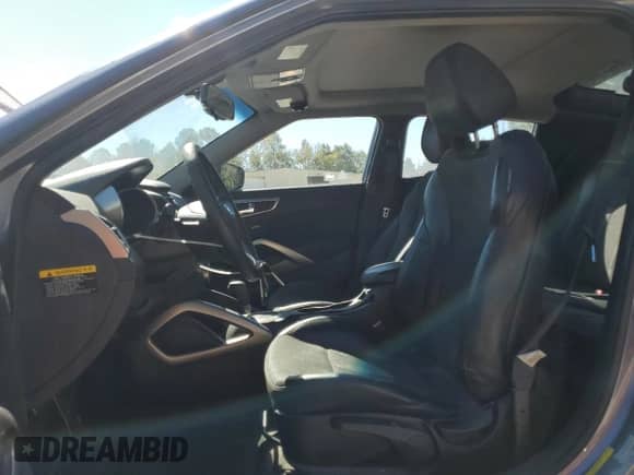 2013 Hyundai Veloster w/Black Int z VIN KMHTC6AD2DU144524, wystawiony jako Copart lot #86604965 z przebiegiem 101 979 mil mil oraz Czysty tytuł • Clean title. Historia ofert i sprzedaży dostępna na DreamBid. Obrazek 7.