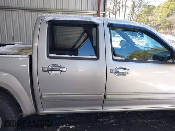 2010 Chevrolet Colorado 1LT z VIN 1GCDSCDE0A8101688, wystawiony jako IAAI lot #41631414 z przebiegiem 220 308 mil mil oraz . Historia ofert i sprzedaży dostępna na DreamBid. Obrazek 13.