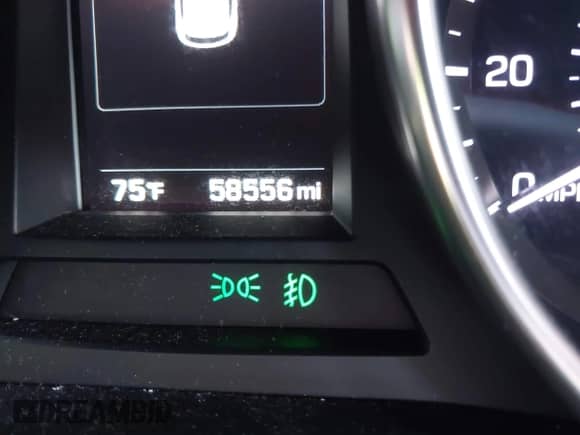 2018 Hyundai Santa Fe Ultimate с VIN 5NMZWDLA2JH080002, выставлен на аукционе IAAI как лот 41986147 с пробегом 58 556 миль миль и . История ставок и продаж доступна на DreamBid. Изображение 15.