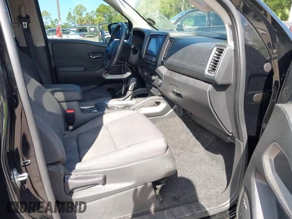 2024 Nissan Frontier Pro-X with VIN 1N6ED1EJ3RN626530, listed as a IAAI auction lot 43300487 with 21,345 mi miles and . Bid and sale history available at DreamBid. Image 5.