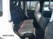 2021 Jeep Wrangler Unlimited Sahara Altitude z VIN 1C4HJXEG4MW669454, wystawiony jako IAAI lot #42563303 z przebiegiem 111 535 mil mil oraz . Historia ofert i sprzedaży dostępna na DreamBid. Obrazek 8.