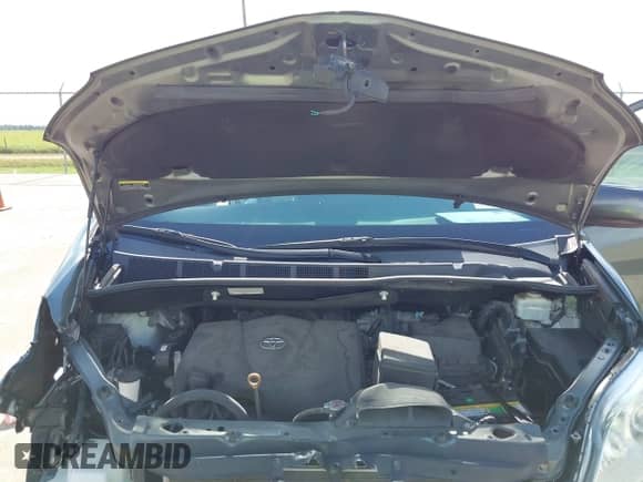 2019 Toyota Sienna XLE Auto Access Seat with VIN 5TDYZ3DC1KS008414, listed as a IAAI auction lot 42925883 with 57,516 mi miles and . Bid and sale history available at DreamBid. Image 10.