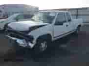 1997 GMC Sierra 1500 с VIN 2GTEC19R8V1561126, выставлен на аукционе IAAI как лот 41456149 с пробегом 240 605 миль миль и . История ставок и продаж доступна на DreamBid. Изображение 2.