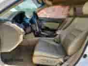 2008 Honda Accord EX-L с VIN JHMCP26818C032319, выставлен на аукционе Copart как лот 70415795 с пробегом 127 475 миль миль и Списание • Salvage title. История ставок и продаж доступна на DreamBid. Изображение 7.