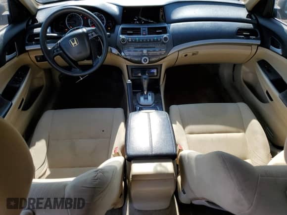 2011 Honda Accord с VIN JHMCP2F30BC000019, выставлен на аукционе Copart как лот 81107085 с пробегом 187 766 миль миль и Списание • Salvage title. История ставок и продаж доступна на DreamBid. Изображение 8.