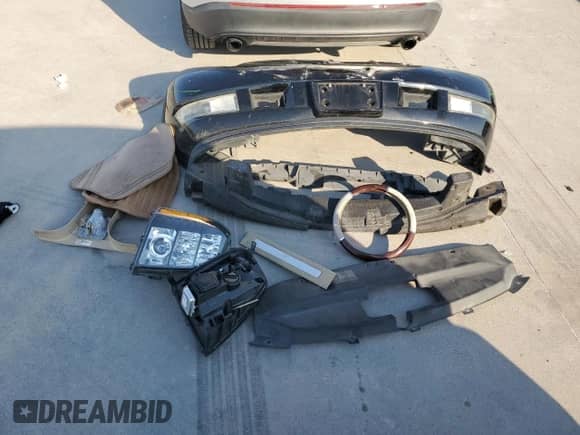 2011 Cadillac Escalade ESV Premium with VIN 1GYS3JEF8BR397422, listed as a Copart auction lot 68575914 with Not provided miles and Salvage title. Bid and sale history available at DreamBid. Image 13.