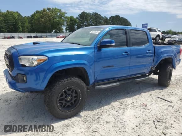 2017 Toyota Tacoma SR5 с VIN 3TMAZ5CN0HM026542, выставлен на аукционе Copart как лот 57841585 с пробегом 135 673 миль миль и На запчасти • Non repairable. История ставок и продаж доступна на DreamBid. Изображение 1.