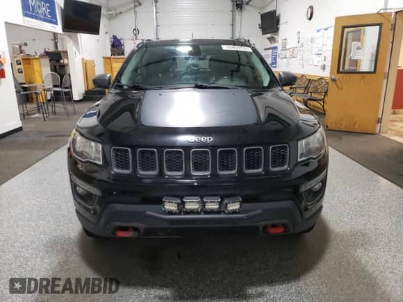 2018 Jeep Compass Trailhawk z VIN 3C4NJDDB6JT350761, wystawiony jako Copart lot #80535565 z przebiegiem 85 147 mil mil oraz Czysty tytuł • Clean title. Historia ofert i sprzedaży dostępna na DreamBid. Obrazek 5.