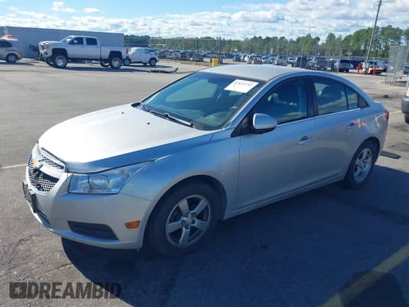 2014 Chevrolet Cruze 1LT with VIN 1G1PC5SB6E7387534, listed as a IAAI auction lot 43433757 with 132,459 mi miles and . Bid and sale history available at DreamBid. Image 17.