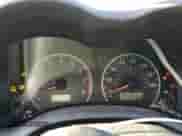 2011 Toyota Corolla L z VIN 2T1BU4EE4BC748137, wystawiony jako Copart lot #87209735 z przebiegiem 301 565 mil mil oraz Czysty tytuł • Clean title. Historia ofert i sprzedaży dostępna na DreamBid. Obrazek 9.