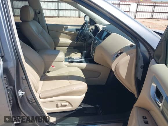 2017 Nissan Pathfinder S with VIN 5N1DR2MMXHC603818, listed as a IAAI auction lot 43347586 with 128,258 mi miles and . Bid and sale history available at DreamBid. Image 5.