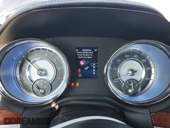 2012 Chrysler 300 Limited z VIN 2C3CCACG2CH242411, wystawiony jako Copart lot #80325775 z przebiegiem 165 492 mil mil oraz Szkoda całkowita • Salvage title. Historia ofert i sprzedaży dostępna na DreamBid. Obrazek 9.