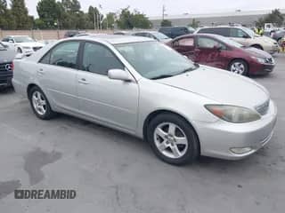 2004 Toyota Camry LE с VIN 4T1BE32KX4U879138, выставлен на аукционе IAAI как лот 42588628 с пробегом 218 538 миль миль и . История ставок и продаж доступна на DreamBid. Изображение 1.