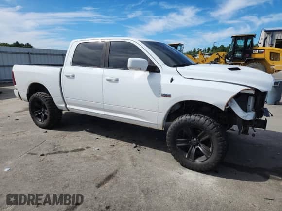 2015 Ram 1500 Sport with VIN 1C6RR7MT5FS697275, listed as a Copart auction lot 68731505 with 142,118 mi miles and Salvage title. Bid and sale history available at DreamBid. Image 4.