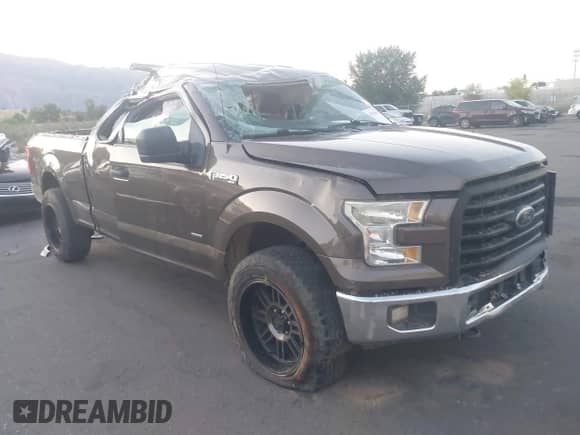 2015 Ford F-150 XLT with VIN 1FTFX1EG6FFB08131, listed as a IAAI auction lot 43210127 with 250,984 mi miles and . Bid and sale history available at DreamBid. Image 1.