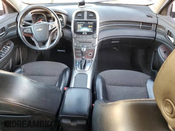 2013 Chevrolet Malibu LT with VIN 1G11E5SA3DF143528, listed as a Copart auction lot 90517255 with 182,520 mi miles and Clean title. Bid and sale history available at DreamBid. Image 8.