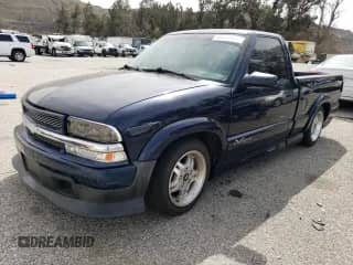 2003 Chevrolet S-10 with VIN 1GCCS14H338248097, listed as a Copart auction lot 47127765 with Not provided miles and Salvage title. Bid and sale history available at DreamBid. Image 1.
