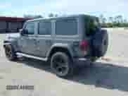 2021 Jeep Wrangler Unlimited Sahara Altitude z VIN 1C4HJXENXMW610004, wystawiony jako IAAI lot #41434506 z przebiegiem 27 726 mil mil oraz . Historia ofert i sprzedaży dostępna na DreamBid. Obrazek 12.