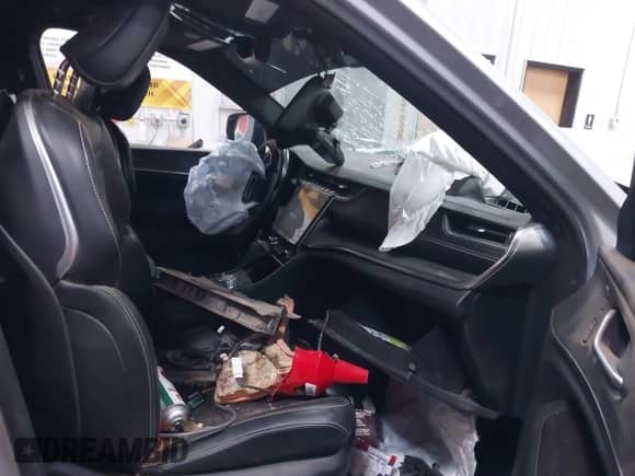 2021 Jeep Grand Cherokee Overland with VIN 1C4RJKDG3M8119823, listed as a IAAI auction lot 42163425 with 54,560 mi miles and . Bid and sale history available at DreamBid. Image 5.