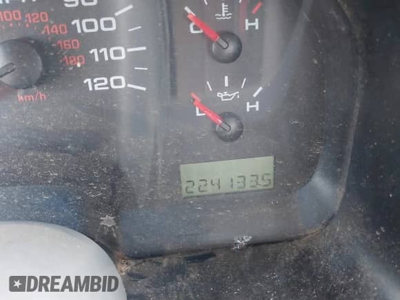 2006 Ford F-150 XL with VIN 1FTPX12V66NB77527, listed as a IAAI auction lot 43189270 with 224,133 mi miles and . Bid and sale history available at DreamBid. Image 15.