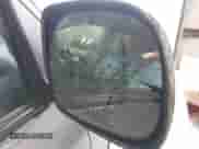 2004 Toyota Sienna XLE z VIN 5TDBA22C14S015263, wystawiony jako IAAI lot #43559835 z przebiegiem 114 153 mil mil oraz . Historia ofert i sprzedaży dostępna na DreamBid. Obrazek 13.