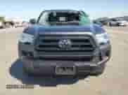 2023 Toyota Tacoma SR z VIN 3TYRZ5CN6PT024543, wystawiony jako Copart lot #81813015 z przebiegiem 18 867 mil mil oraz Szkoda całkowita • Salvage title. Historia ofert i sprzedaży dostępna na DreamBid. Obrazek 5.