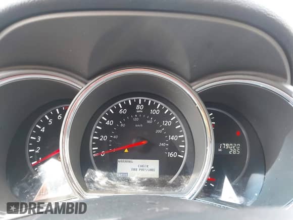 2013 Nissan Murano LE z VIN JN8AZ1MU9DW209158, wystawiony jako IAAI lot #42169956 z przebiegiem 179 020 mil mil oraz . Historia ofert i sprzedaży dostępna na DreamBid. Obrazek 7.