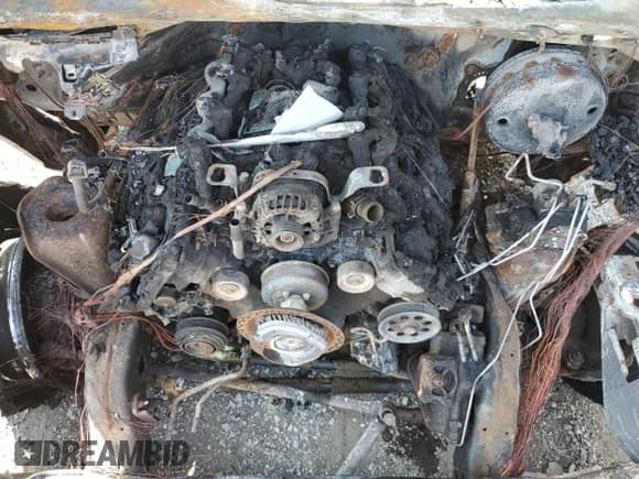 2016 Ford F-250 XLT с VIN 1FTBF2B69GEA41017, выставлен на аукционе Copart как лот 68206685 с пробегом Не указан миль и На запчасти • Non repairable. История ставок и продаж доступна на DreamBid. Изображение 11.