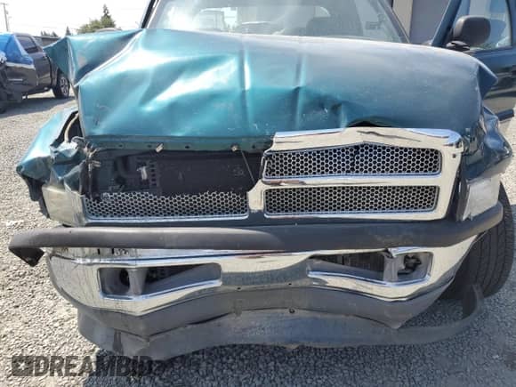 1998 Dodge 2500 с VIN 1B7KC2367WJ252164, выставлен на аукционе Copart как лот 61087185 с пробегом 257 853 миль миль и Списание • Salvage title. История ставок и продаж доступна на DreamBid. Изображение 11.